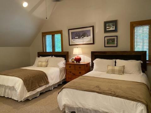 Lolly'S Treehouse Hotel Highlands Bagian luar foto